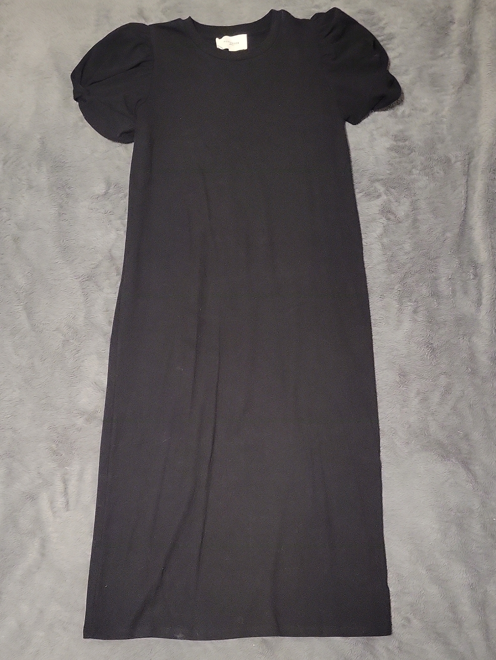 Pomander Place Black Puff-Sleeve Midi Dress